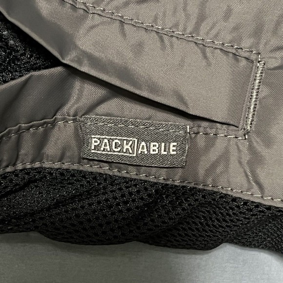 Columbia Jacket Men's L Full Zip Up Hooded Packable Black 100% Nylon RN 69724 - Picture 15 of 17